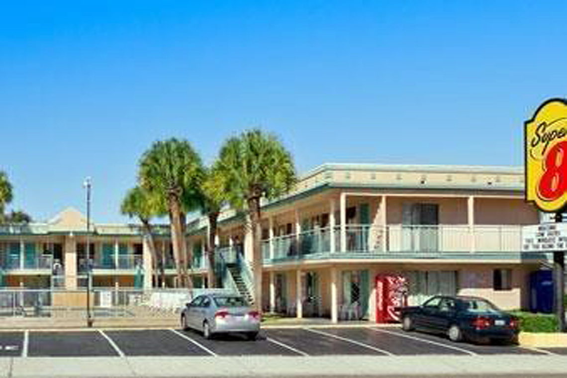 Super 8 Myrtle Beach / Ocean Blvd