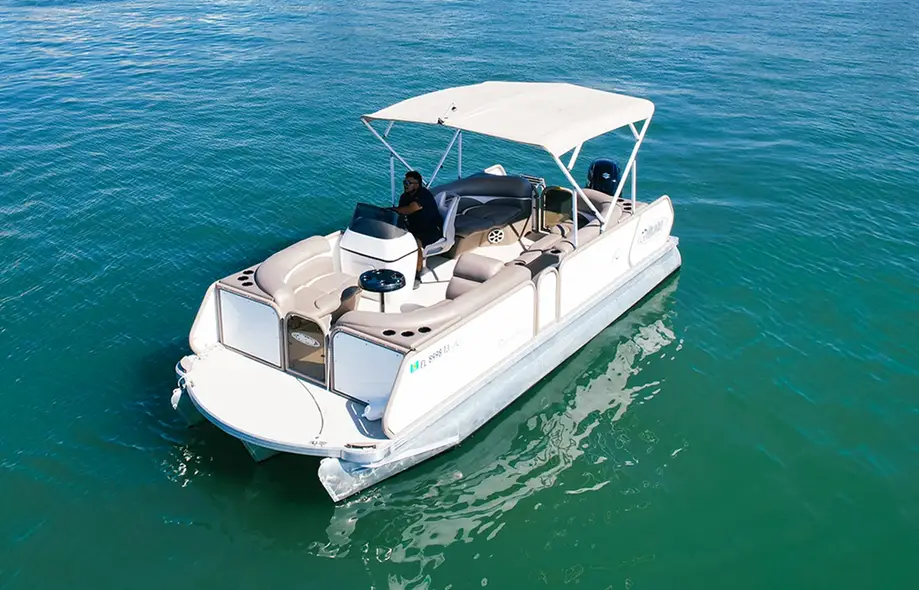 22' Aloha Tri-toon with a 150 Yamaha