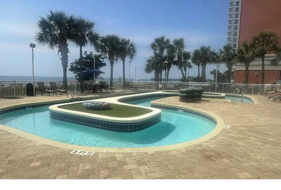 The Seashell Hideaway--Great Location